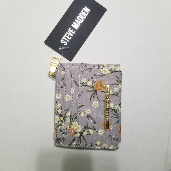 Brand new Steve Madden small wallet - Picture 5 of 5